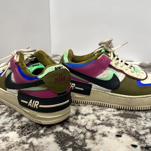 NIKE AIR FORCES (GREAT CONDITION) - Picture 2 of 5